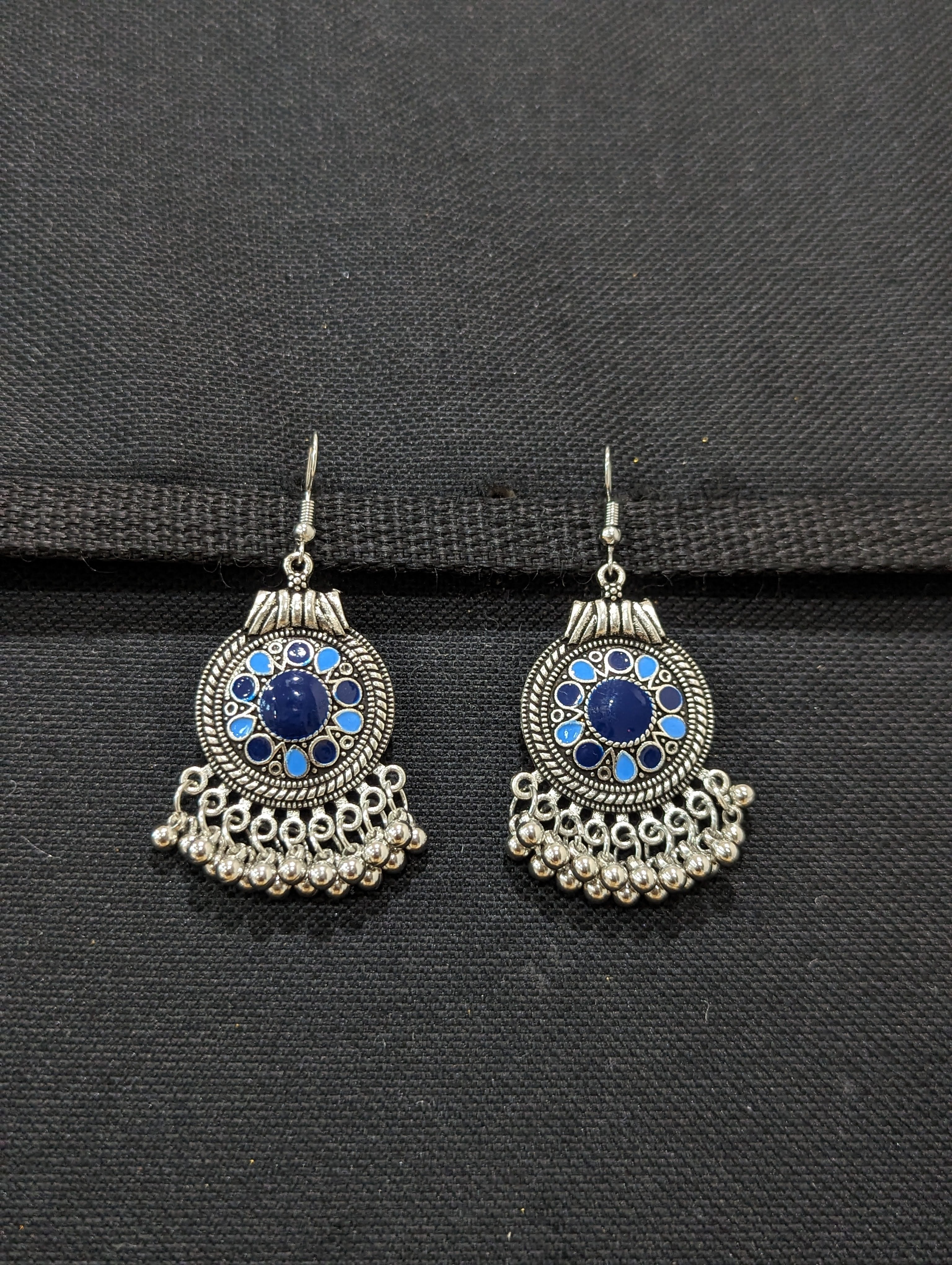 Ethnic Leaf Antique Metal Drop Earrings for Women Vintage Jewelry Lovely  Ear Pendant Dangle Earrings Pendientes
